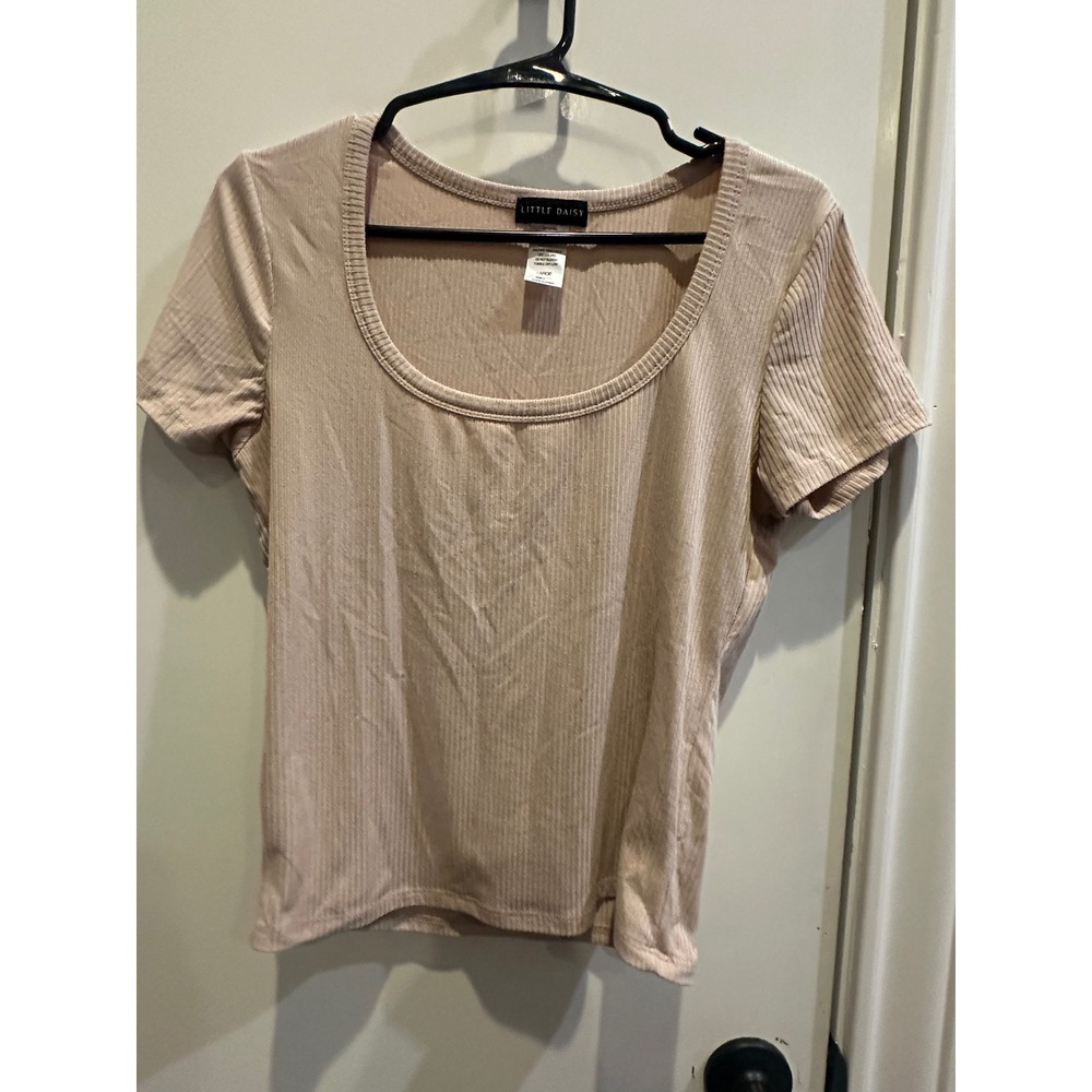 Little Daisy Womens Ribbed Scoop Neck Short Sleeve Top Beige Tan Size Large S213